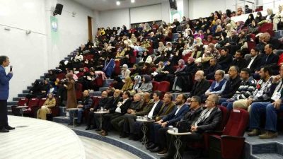KÜTAHYA'DA "HELAL GIDA VE BOYKOT" KONULU KONFERANS