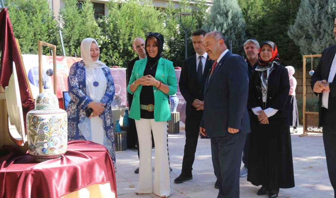 KÜTAHYA'DA "YETİŞKİN EĞİTİMİNDE TEMATİK ÖĞRETİM YAKLAŞIMI" PROJESİ SERGİSİ