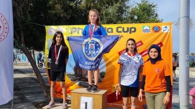 KÜTAHYALI SPORCULAR, ŞEHRE MADALYALARLA DÖNDÜ