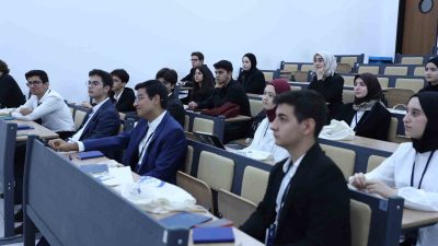 MERKEZ ANADOLU İMAM HATİP LİSESİ ÖĞRENCİLERİ TARAFINDAN HAZIRLANAN MERKEZ MECLİS