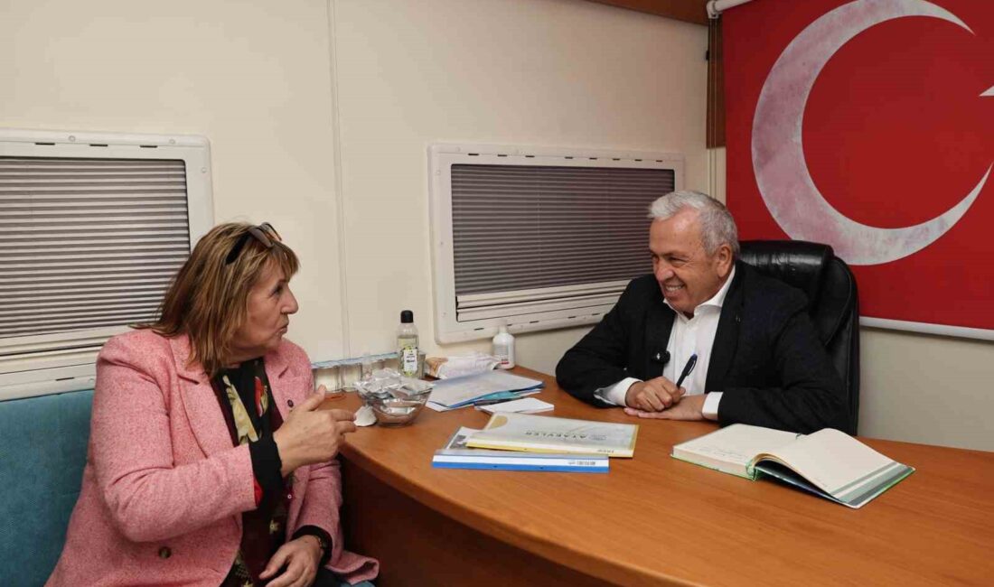 Mahalle buluşmaları çerçevesinde Ataevler sakinleri ile bir araya gelen Başkan