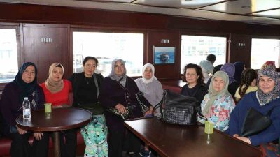 MANİSA BÜYÜKŞEHİR BELEDİYESİ TARAFINDAN DÜZENLENEN ‘KÖRFEZ TURU’, KADINLARA UNUTULMAZ BİR
