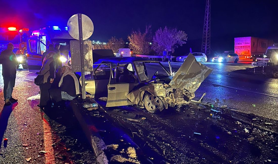 MANİSA’NIN KULA İLÇESİNDE KARAYOLUNDA SEYİR HALİNDEKİ OTOMOBİLİN KAVŞAKTAN ÇIKARAK KARAYOLUNA