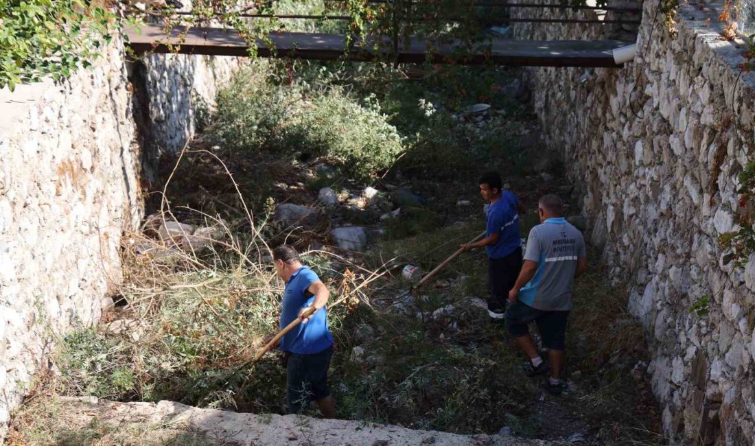 MARMARİS BELEDİYESİ, YAKLAŞAN YAĞMUR MEVSİMİ ÖNCESİNDE DERE YATAKLARINA YÖNELİK KAPSAMLI