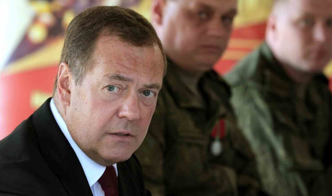 RUSYA GÜVENLİK KONSEYİ BAŞKAN YARDIMCISI DMİTRY MEDVEDEV, GÜRCİSTAN'DA HAFTA SONU