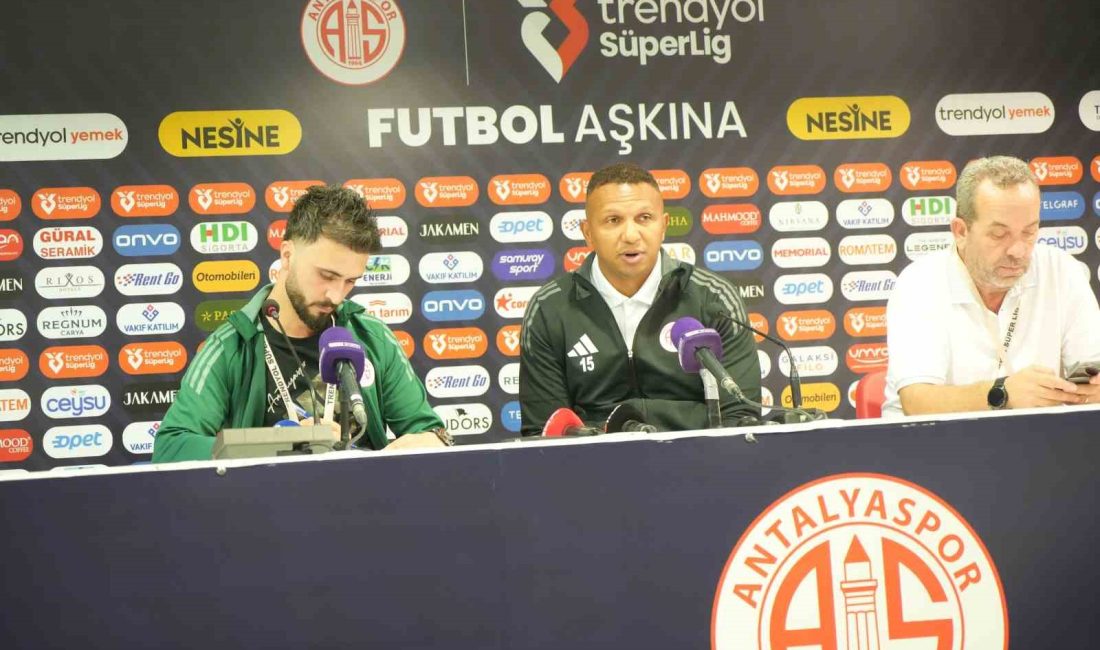 ANTALYASPOR TEKNİK SORUMLUSU MEHMET AURELİO, 3-0 MAĞLUP OLDUKLARI GALATASARAY MAÇINDAN