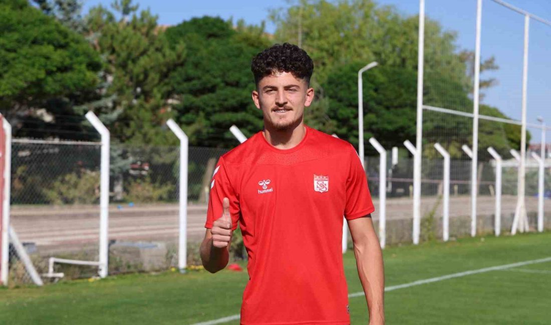 SİVASSPOR'DA GENÇ FUTBOLCUSU EMİRHAN BAŞYİĞİT, U20 MİLLİ TAKIM'DA ÇOK SAYIDA