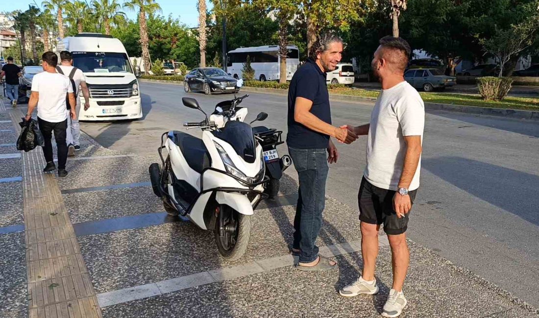 HASAN ORUÇ VE MURAT KOÇ, MOTOSİKLETLERİ BİRBİRİNDEN AYIRMANIN MÜMKÜN OLMAYACAĞINI