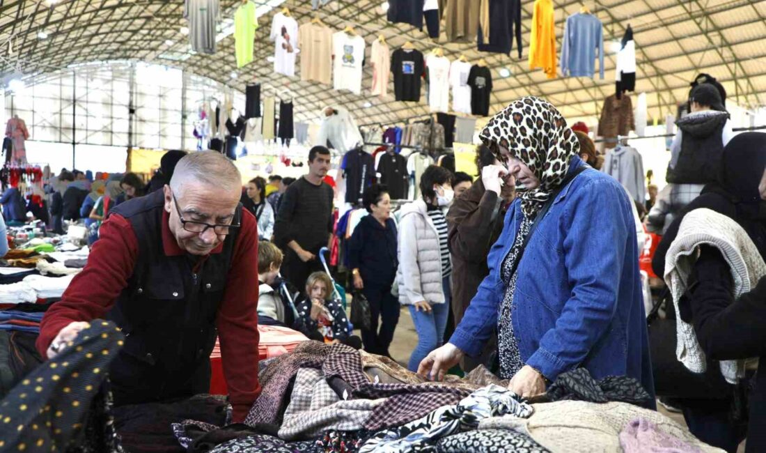 GÜZELYALI DÖRTÇELİK CADDESİ ÜZERİNDE HİZMET VEREN MUDANYA GİYİM PAZARI, 5