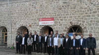 HAKKARİ İL MÜFTÜSÜ HÜSEYİN OKUŞ, ÇUKURCA İLÇE MÜFTÜLÜĞÜ PERSONELLERİYLE BİR