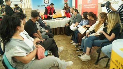 MUŞ EMNİYET MÜDÜRLÜĞÜ EKİPLERİ TARAFINDAN "EL ELE GÜVENLİ GELECEĞE" PROJESİ