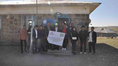 MUŞ’UN BULANIK İLÇESİNDEKİ ÜNİVERSİTE ÖĞRENCİLERİ, “BİR HAYAL, BİR FIRÇA” PROJESİ