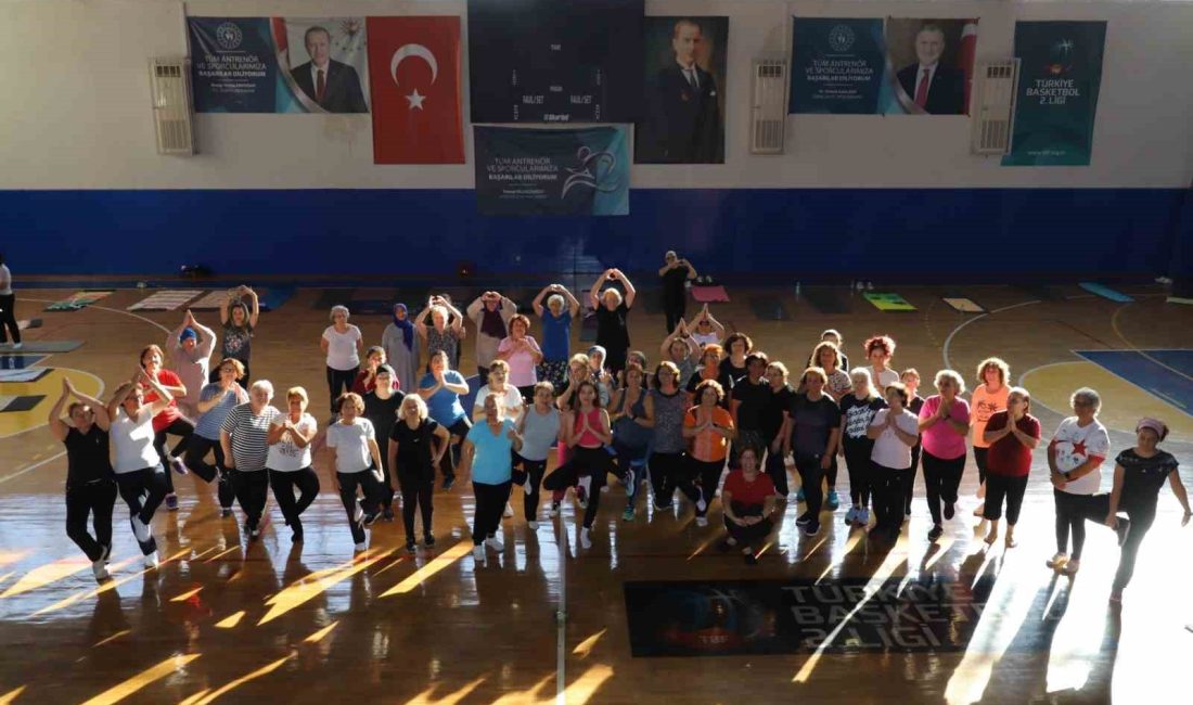 NAZİLLİ BELEDİYESİ TARAFINDAN DÜZENLENEN SABAH SPORLARI ETKİNLİKLERİ KAPSAMINDA BAŞLATILAN YOGA