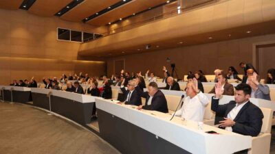 Nilüfer Belediyesi’nin 2025 yılı performans programı ve bütçesi meclis toplantısında