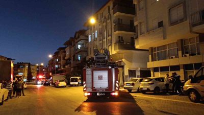 ANTALYA’NIN MANAVGAT İLÇESİNDE OCAKTA UNUTULAN TENCERE, ASPİRATÖRÜN YANMASINA NEDEN OLURKEN