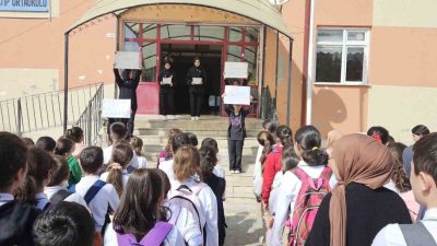 YOZGAT’IN AKDAĞMADENİ İLÇESİNDE ORTAOKUL ÖĞRETMEN VE ÖĞRENCİLERİ, SOSYAL SORUMLULUK PROJESİ