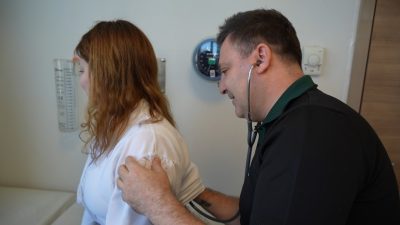 GÖĞÜS HASTALIKLARI UZMANI PROF. DR. ŞEVKET ÖZKAYA, "İNSANLAR ESKİDEN ÖKSÜRÜK