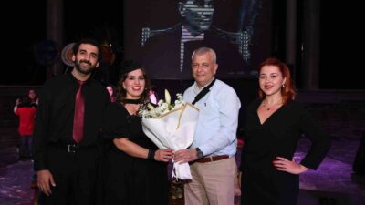 BURSA (İHA) - OSMANGAZİ BELEDİYESİ'NİN 29 EKİM CUMHURİYET BAYRAMI KUTLAMALARI