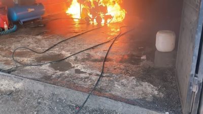 OTO YIKAMADA MEYDANA GELEN PATLAMA PANİĞE SEBEP OLDU