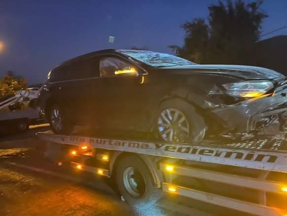 ADIYAMAN'IN GÖLBAŞI İLÇESİNDE OTOMOBİLİN TAKLA ATMASI SONUCU 1 KİŞİ YARALANDI.