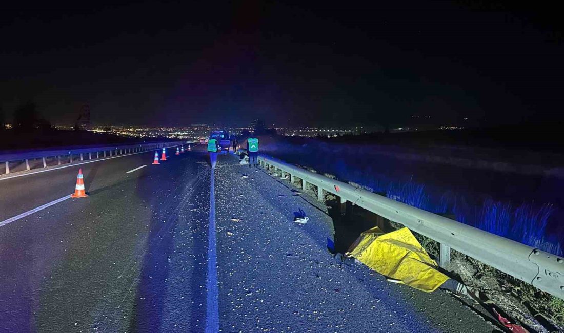 ESKİŞEHİR'DE OTOMOBİLİN ÇARPMASI SONUCU DEVRİLEN MOTOSİKLETİN 75 YAŞINDAKİ SÜRÜCÜSÜ HAYATINI