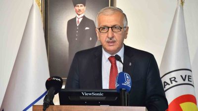 KONFERANSIN AÇILIŞINDA KONUŞAN KONYA SANAYİ ODASI (KSO) BAŞKANI MUSTAFA BÜYÜKEĞEN,