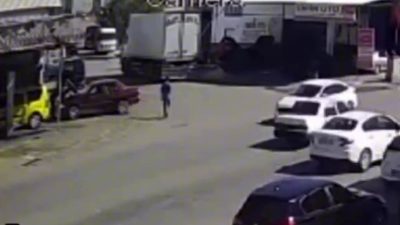 ANTALYA’NIN SERİK İLÇESİNDE POLİS MEMURUNA İZİN GÜNÜNDE CADDE ORTASINDA POMPALI