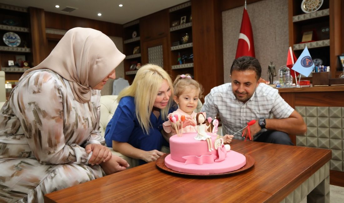 TÜRKİYE'DE İKİNCİ RAHİM NAKLİYLE DÜNYAYA GELEN ÖZLENEN BEBEK, 2 YAŞINA