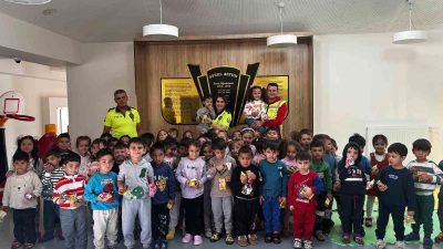 REFAHİYE’DE ÇOCUKLARA TRAFİK EĞİTİMİ VERİLDİ