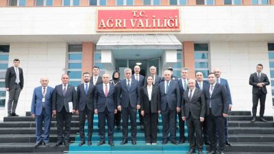 SAĞLIK BAKANI PROF. DR. KEMAL MEMİŞOĞLU BİR DİZİ TEMASTA BULUNMAK