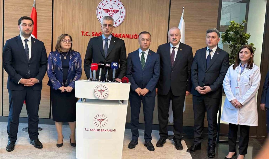 BİR DİZİ PROGRAM VE TOPLANTILARA KATILMAK İÇİN GAZİANTEP'TE BULUNAN SAĞLIK