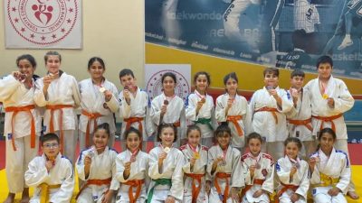 MANİSA’NIN SALİHLİ İLÇESİNİN MİNİK JUDOCULARI, AMATÖR SPOR HAFTASI JUDO TURNUVASI'NDA