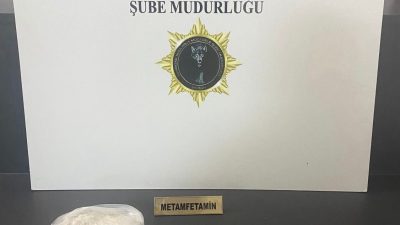 SAMSUN'DA POLİS TARAFINDAN DÜZENLENEN UYUŞTURUCU OPERASYONUNDA 730 GRAM METAMFETAMİN ELE