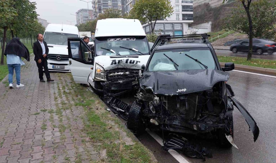 SAMSUN'DA MEYDANA GELEN TRAFİK KAZASINDA 6 KİŞİ YARALANDI.
