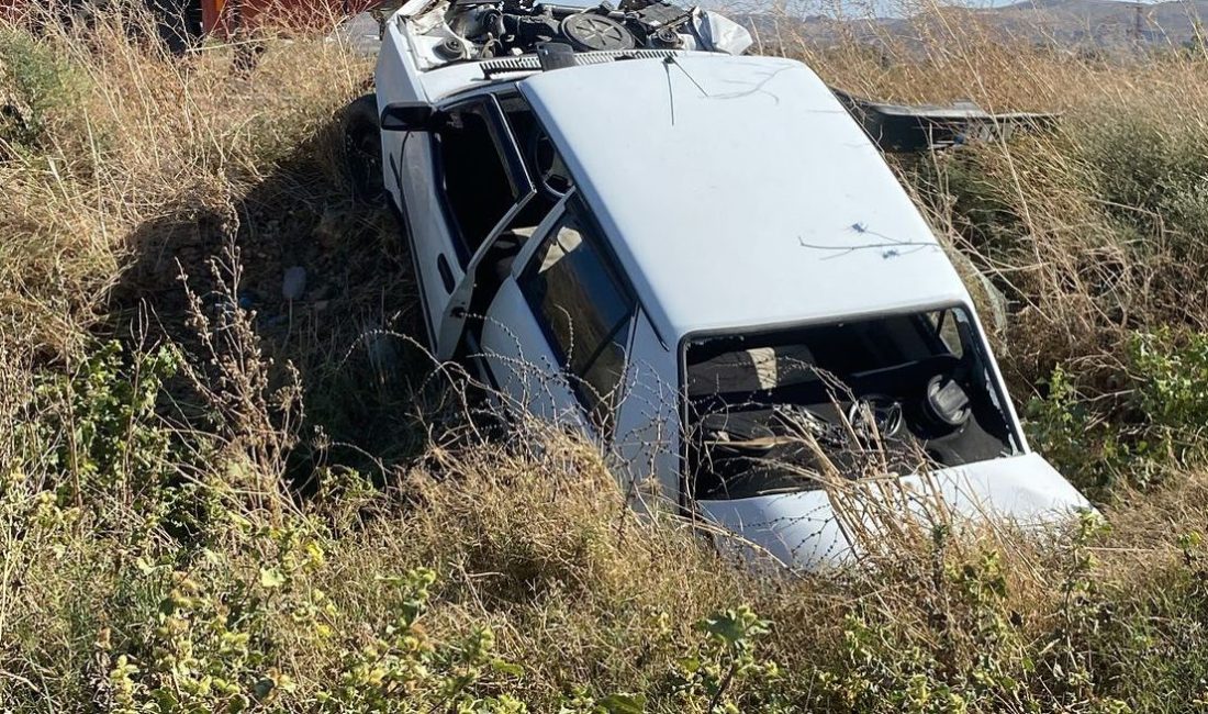 HATAY’DA ŞARAMPOLE DEVRİLEN TOFAŞ’IN SÜRÜCÜSÜ YARALANDI.