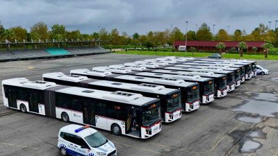 BÜYÜKŞEHİR BELEDİYESİ 10 KÖRÜKLÜ OTOBÜSÜN TESLİMAT İŞLEMİNİ TAMAMLADI. SAHAYA İNMEYE