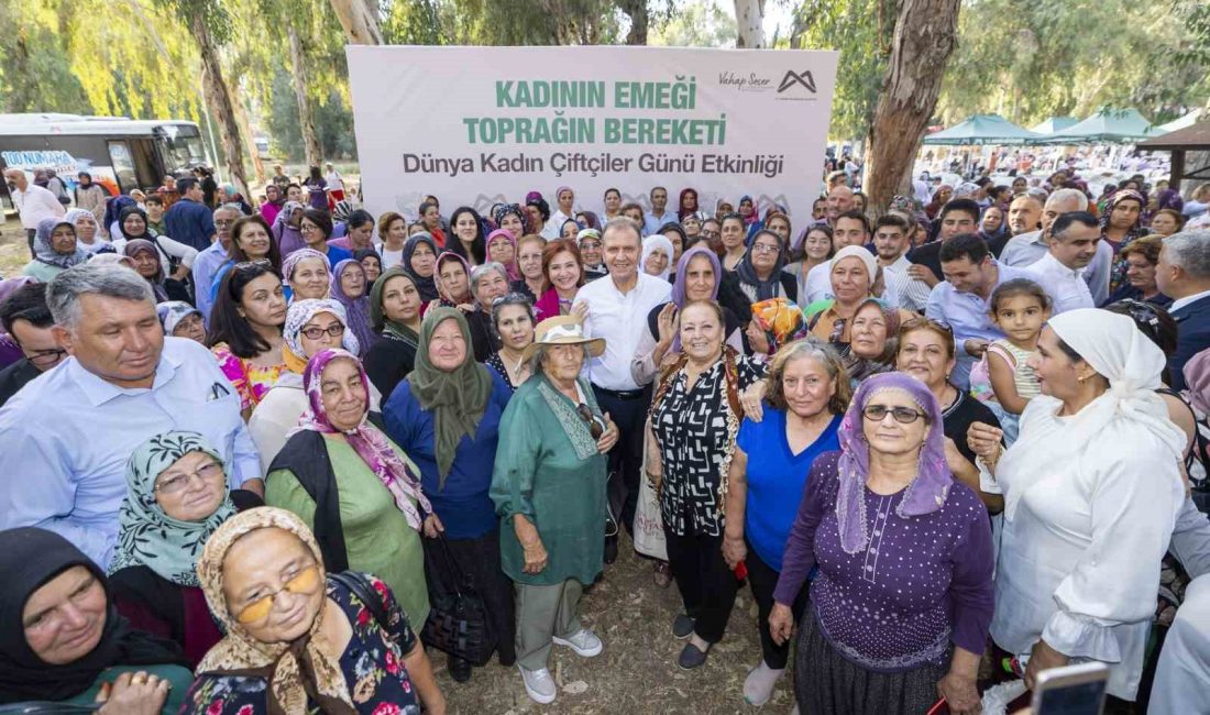 MERSİN BÜYÜKŞEHİR BELEDİYE BAŞKANI VAHAP SEÇER VE MERSİNDEN KADIN KOOPERATİFİ