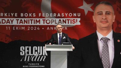 2003 AVRUPA BİRLİĞİ AMATÖR BOKS ŞAMPİYONASI'NDA ALTIN MADALYA KAZANAN SELÇUK