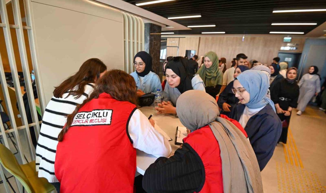 ÜNİVERSİTE GENÇLİĞİNİN VAZGEÇİLMEZ ADRESİ OLAN SELÇUKLU GENÇLİK MECLİSİ’NİN YENİ ÜYELERİNE