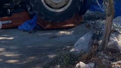SEYDİKEMER’DE TRAKTÖR DEVRİLDİ; 1 ÖLÜ