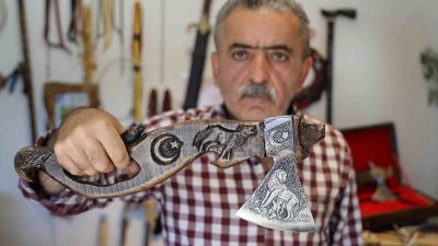 SİVAS’TA YAŞAYAN VE 40 YILDIR İŞLEME VE OYMA İŞİYLE UĞRAŞAN