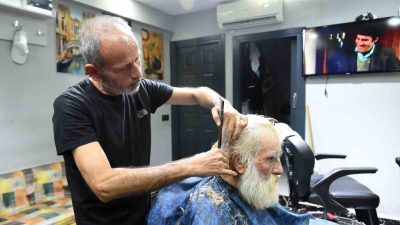 KEPEZ BELEDİYESİ, 4 YILDIR SOKAKTA YAŞAYAN VE BAKACAK KİMSESİ OLMAYAN