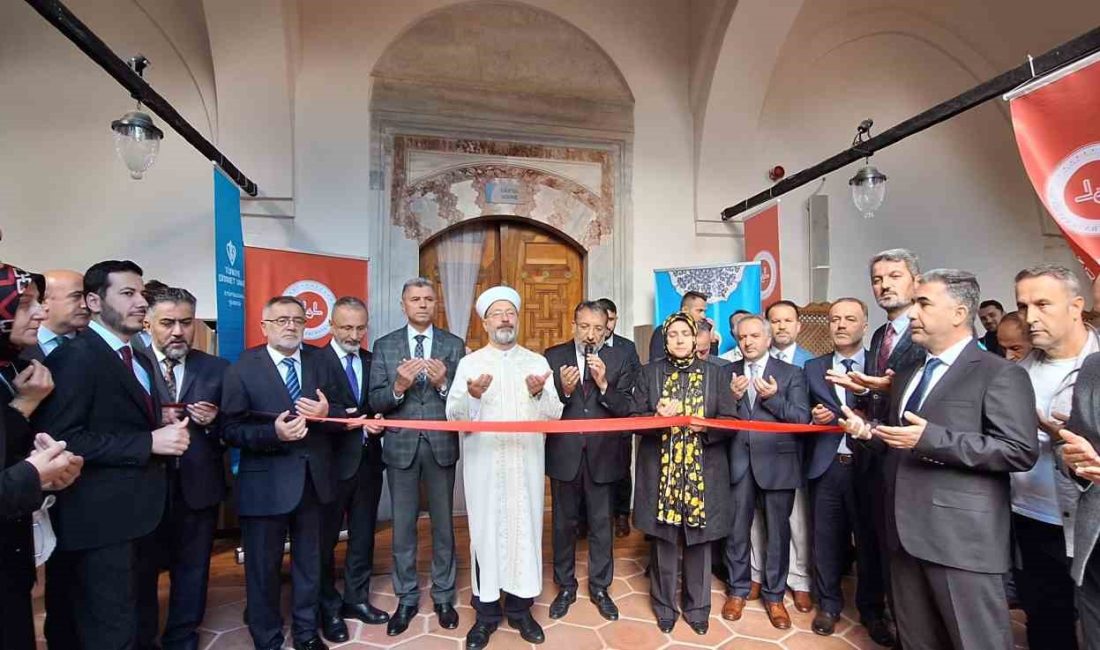 EYÜPSULTAN CAMİİ’NİN YANINDA BULUNAN SOKULLU MEHMET PAŞA KÜLLİYESİ'NİN AÇILIŞINDA KONUŞAN