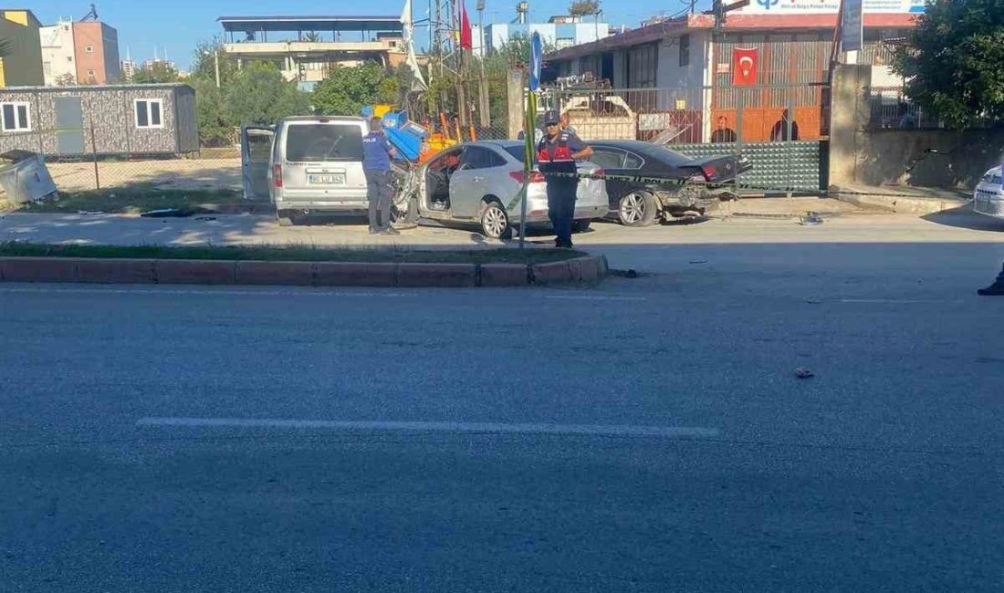 ADANA’NIN İMAMOĞLU İLÇESİNDE SU MESELESİ YÜZÜNDEN KUZENLERİNİ OTOMOBİL İLE TAKİP