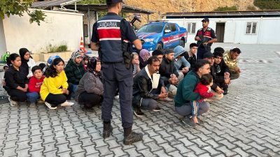 AYDIN'IN SÖKE İLÇESİNDE JANDARMA EKİPLERİ TARAFINDAN YAPILAN ÇALIŞMALAR KAPSAMINDA SULAMA