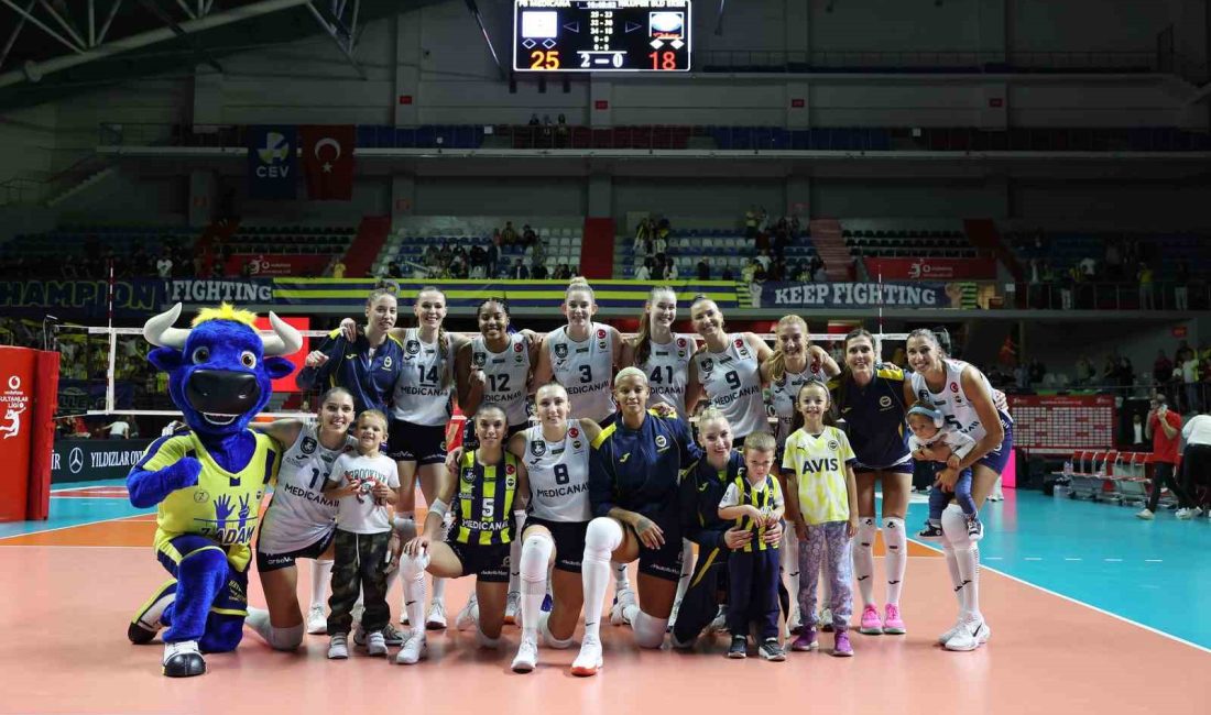 VODAFONE SULTANLAR LİGİ 2. HAFTA MAÇINDA FENERBAHÇE MEDİCANA, NİLÜFER BELEDİYESPOR