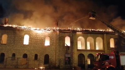 MERSİN'DE TAHLİYE EDİLEN VE TARİHİ BİNA OLDUĞU İÇİN TADİLAT GÖREN