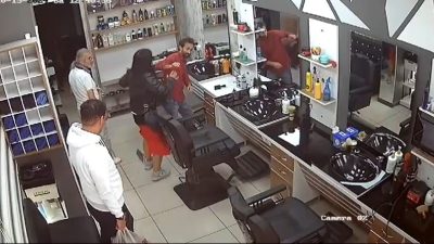 ANKARA’DA BİR KADIN, TAKINTILI OLDUĞU ESKİ EŞİNİN ÇALIŞTIĞI DÜKKANI BASTI.