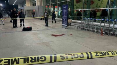 BURSA ŞEHİRLER ARASI OTOBÜS TERMİNALİ'NDE BİR ŞÜPHELİ, HUSUMETLİSİNİ BACAĞINDAN VURDU.