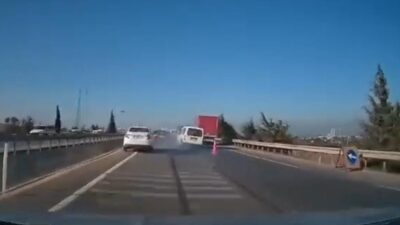 BURSA’DA OTOBANDA SEYİR HALİNDEYKEN TAKİP MESAFESİNİ İHLAL EDEN TİCARİ ARAÇ,